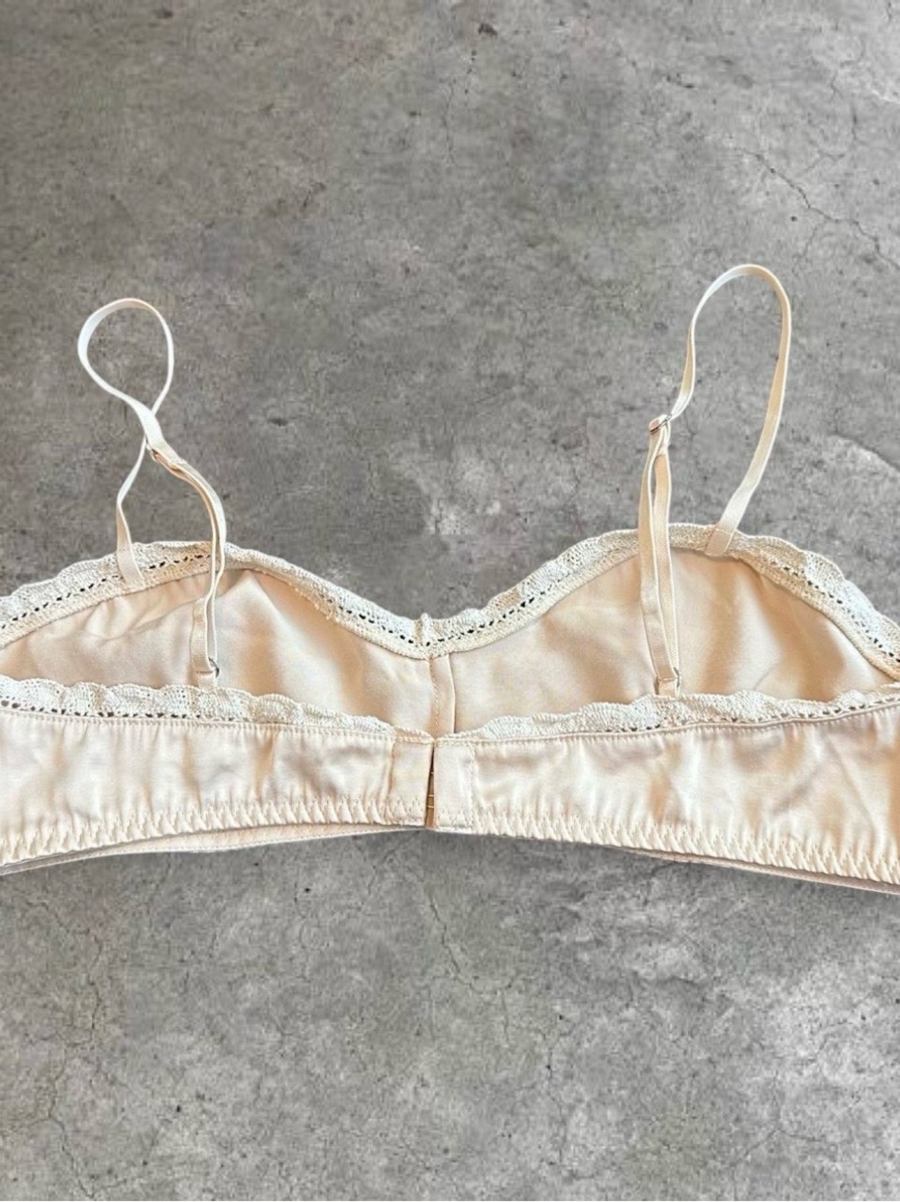 Zara Cream Lace Bralette - Picture 4 of 7